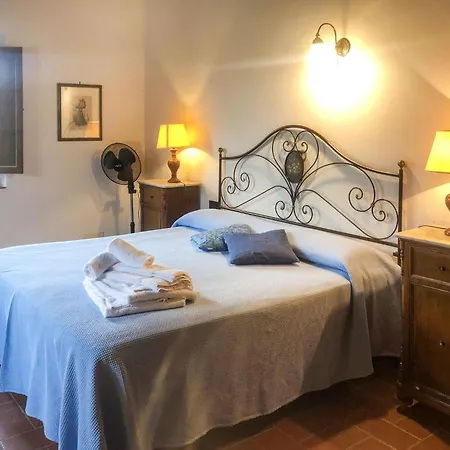 Rosa Bianca By Interhome * Poggibonsi